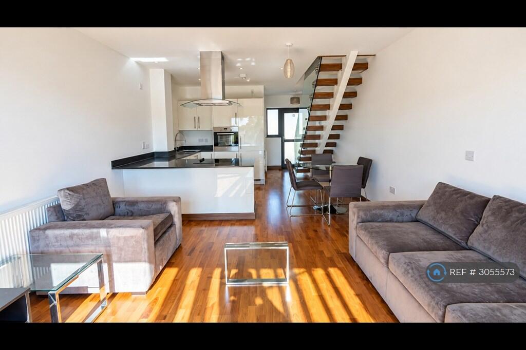 Main image of property: Flamsteed Close, Cambridge, CB1