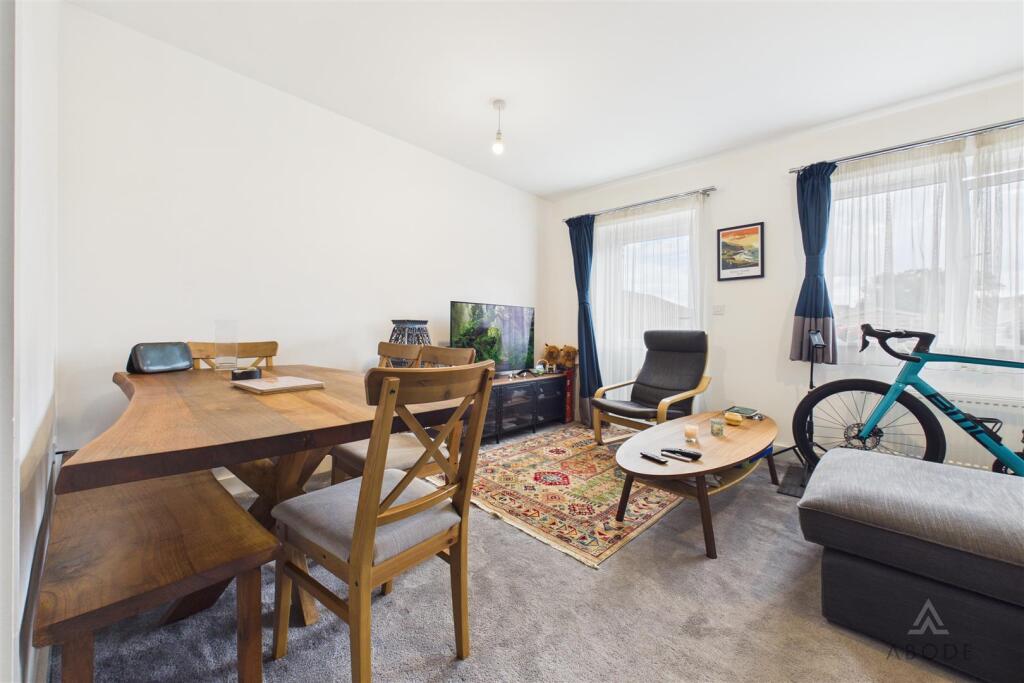 House in Stoke-on-Trent - View 5