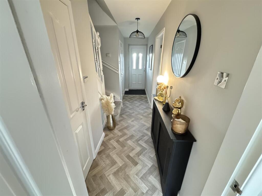 House in Ashfield, Sutton in Ashfield, Huthwaite - View 2