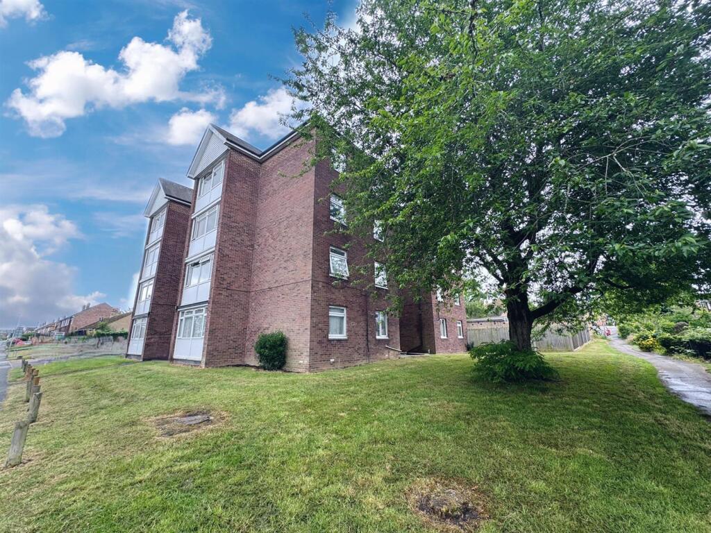 Main image of property: Meadgate Avenue, Great Baddow, Chelmsford