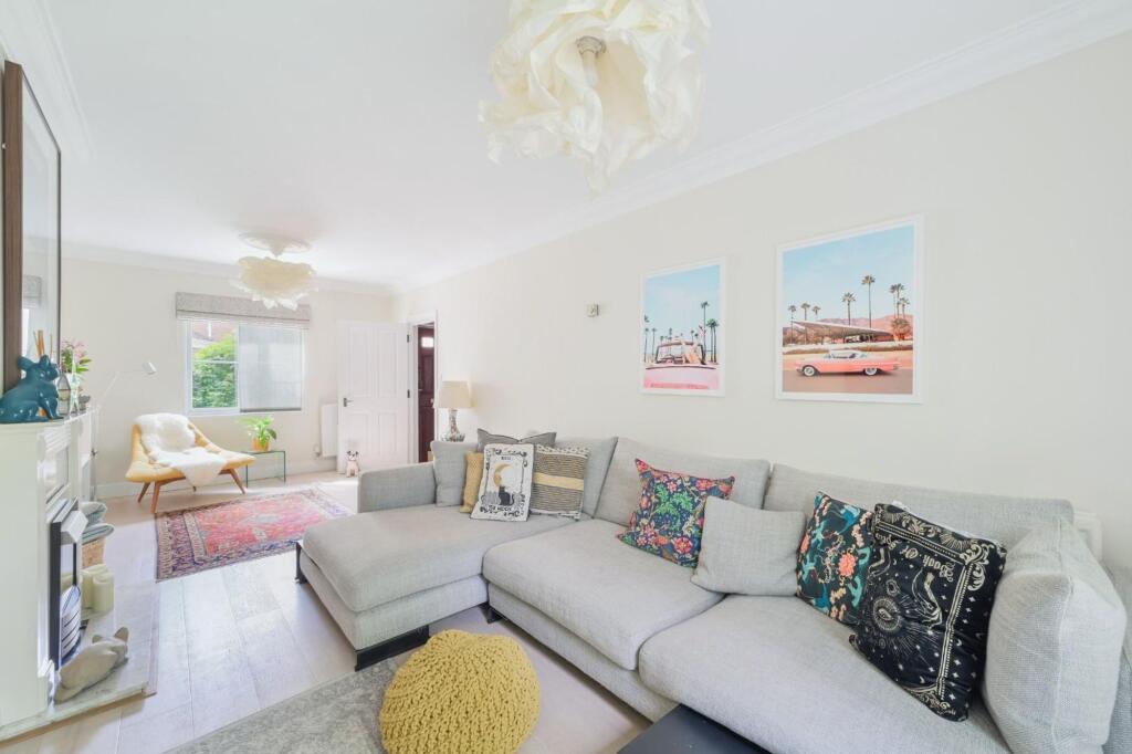 House in Epsom and Ewell, West Ewell - View 5