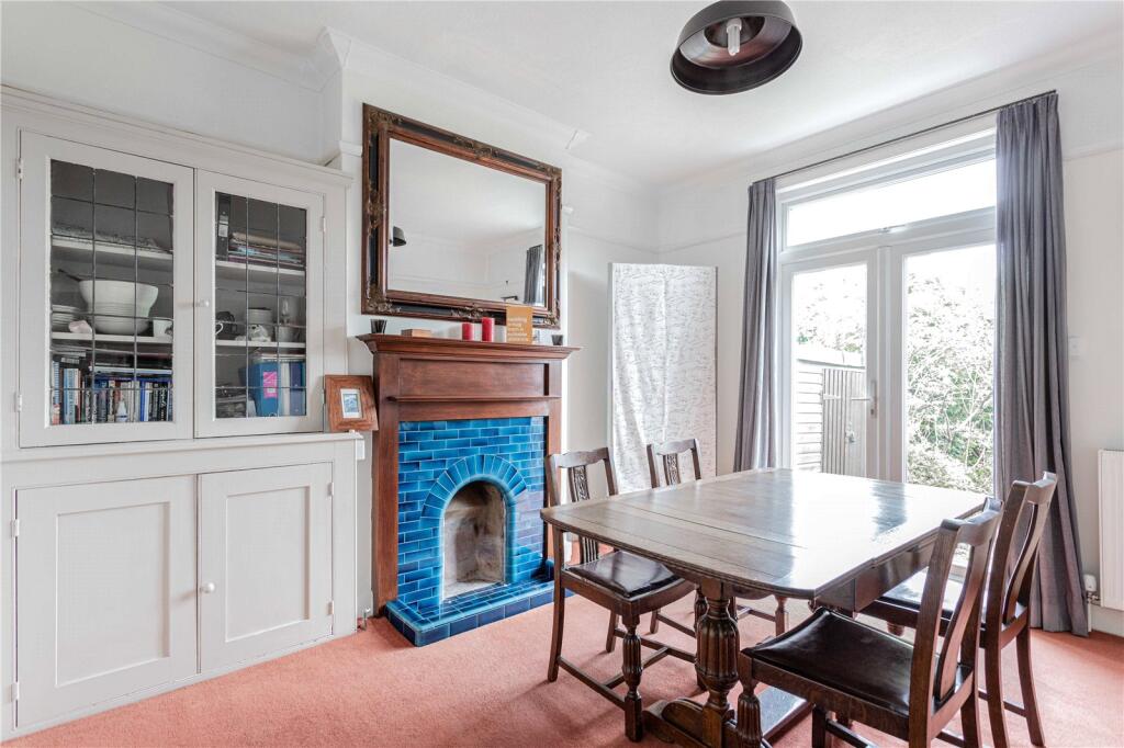 House in London - View 3