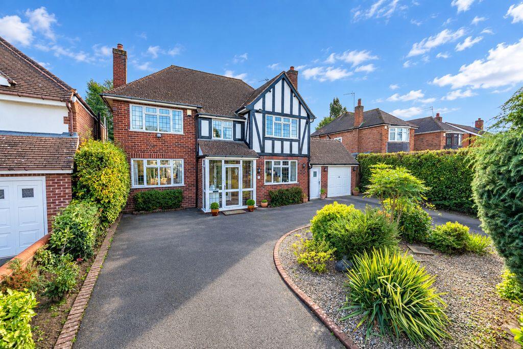 4-bed detached on Springhill Park, Penn, £550,000
