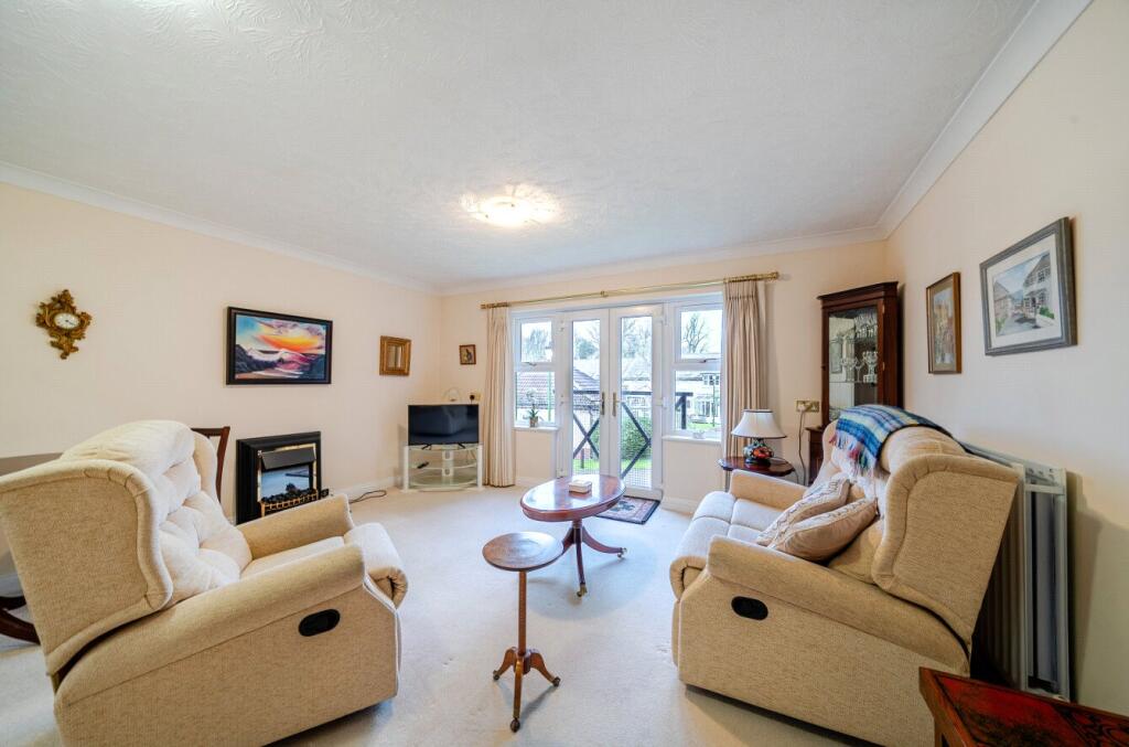 Homewood Court, Cedars Village, Chorleywood, Hertfordshire, WD3 photo 3