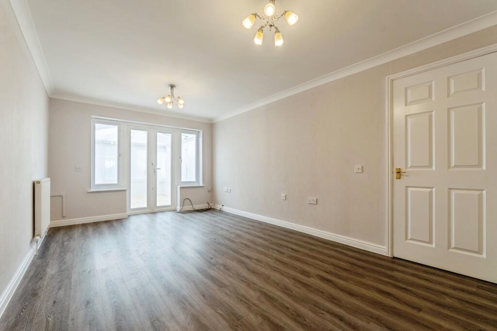 House in Peterborough - View 4