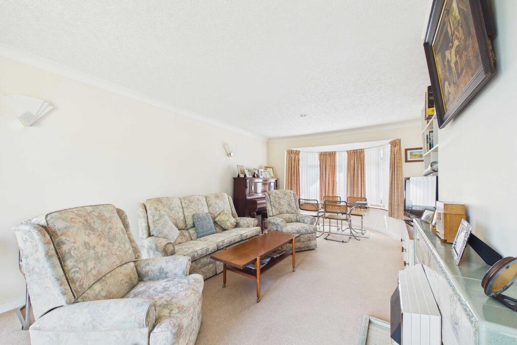 House in Torquay - More