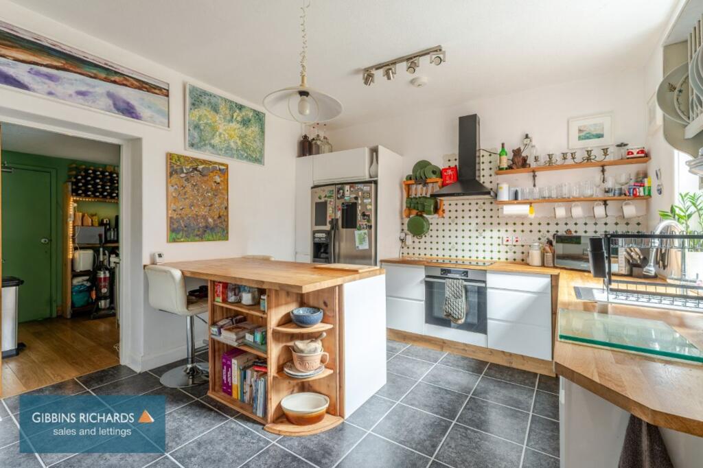 House in Taunton - View 3
