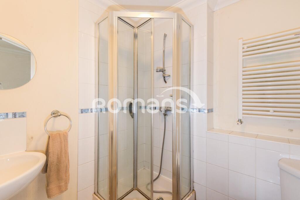 Apartment in Southampton - View 5