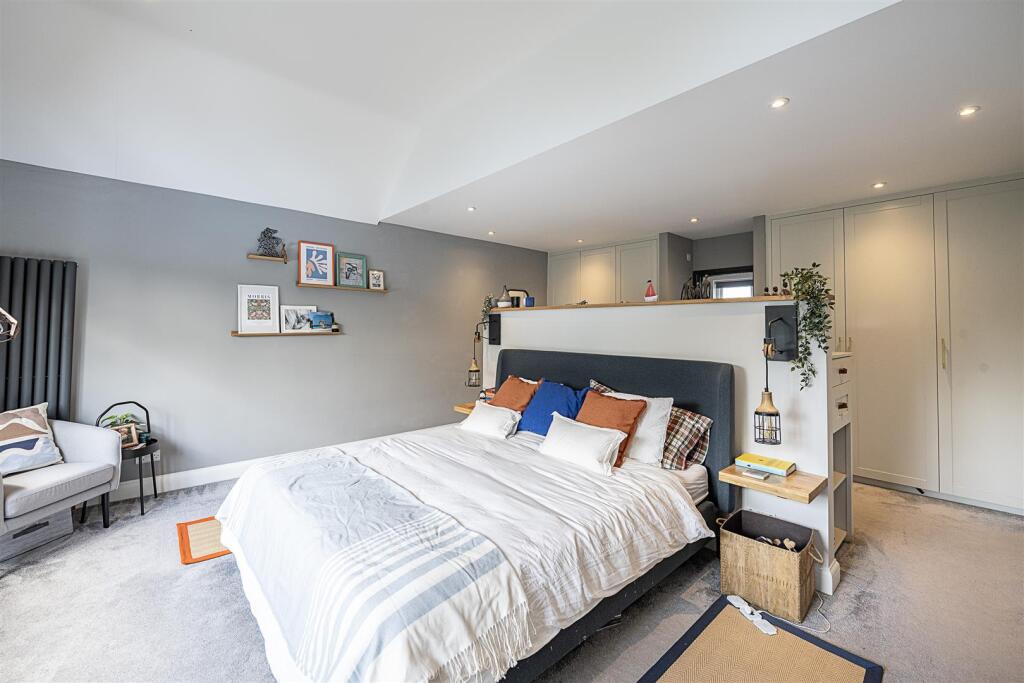 House in St Albans, Fleetville - More