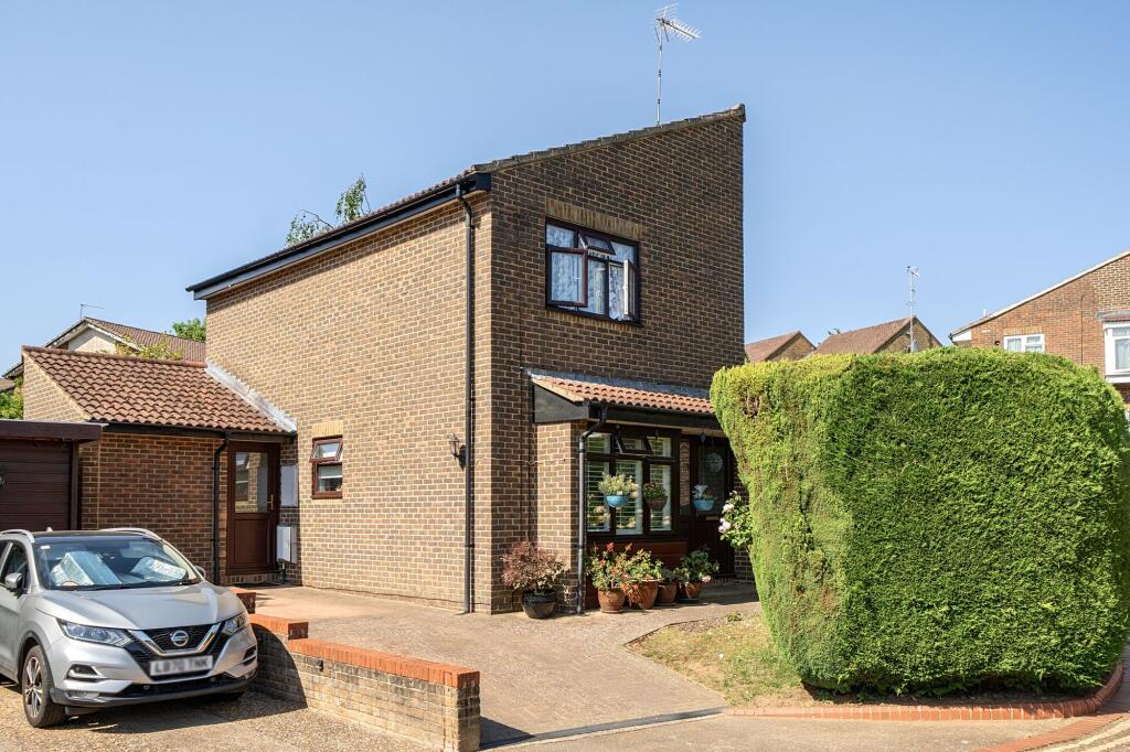 Main image of property: Allum Grove, Tadworth, KT20