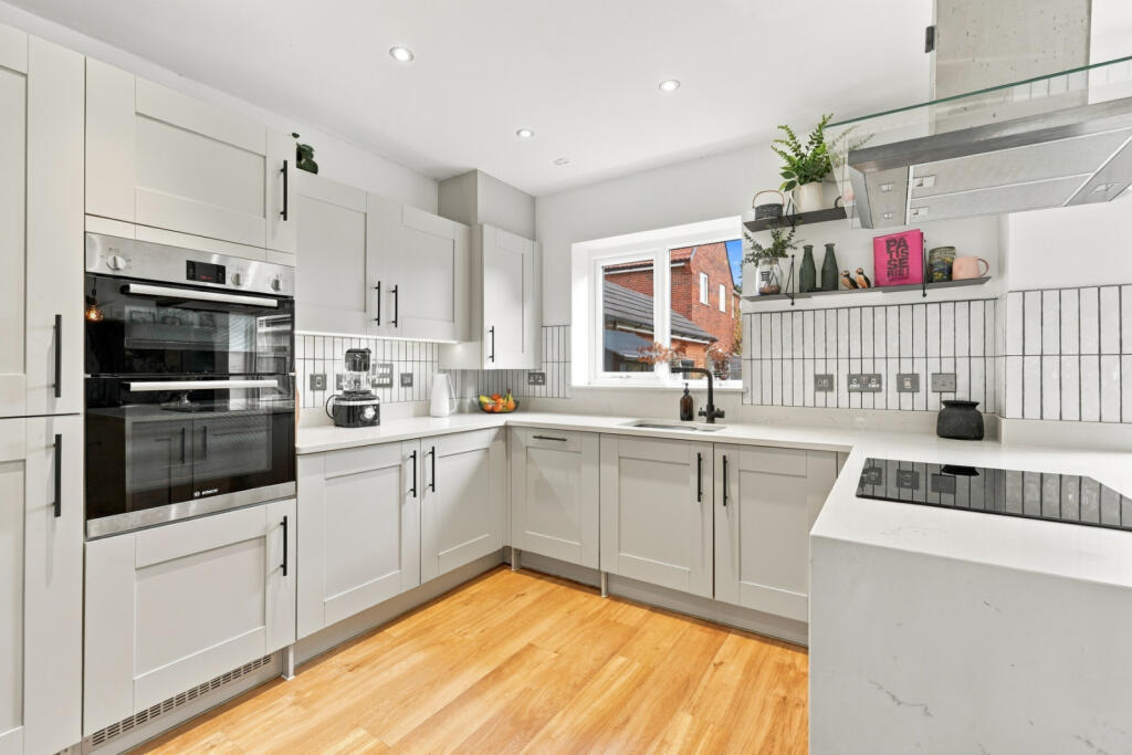 Hawkins Place, Saffron Walden, Essex, CB10 photo 4