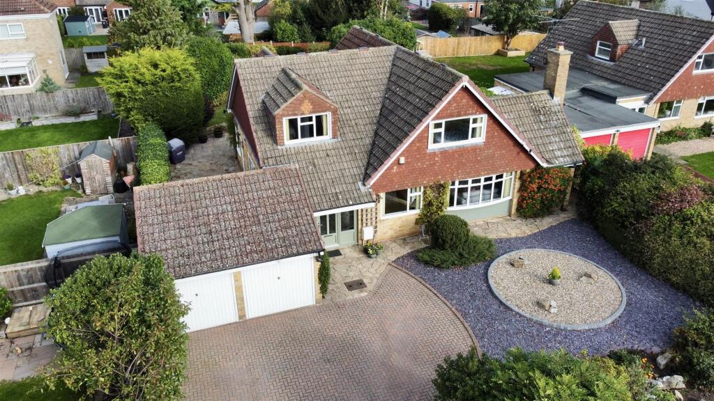 5-bed detached on Friars Pardon, Hurworth, Darlington, DL2 2EA, £495,000