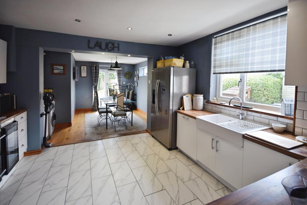 Brancaster Drive, Skegness, PE25 photo 3