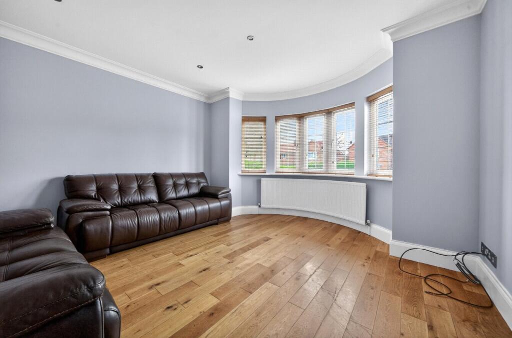 Additional image 12 of Bradmore Way, Brookmans Park, Hatfield, Hertfordshire, AL9