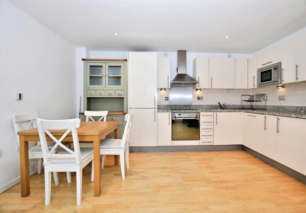 Apartment in London - View 4