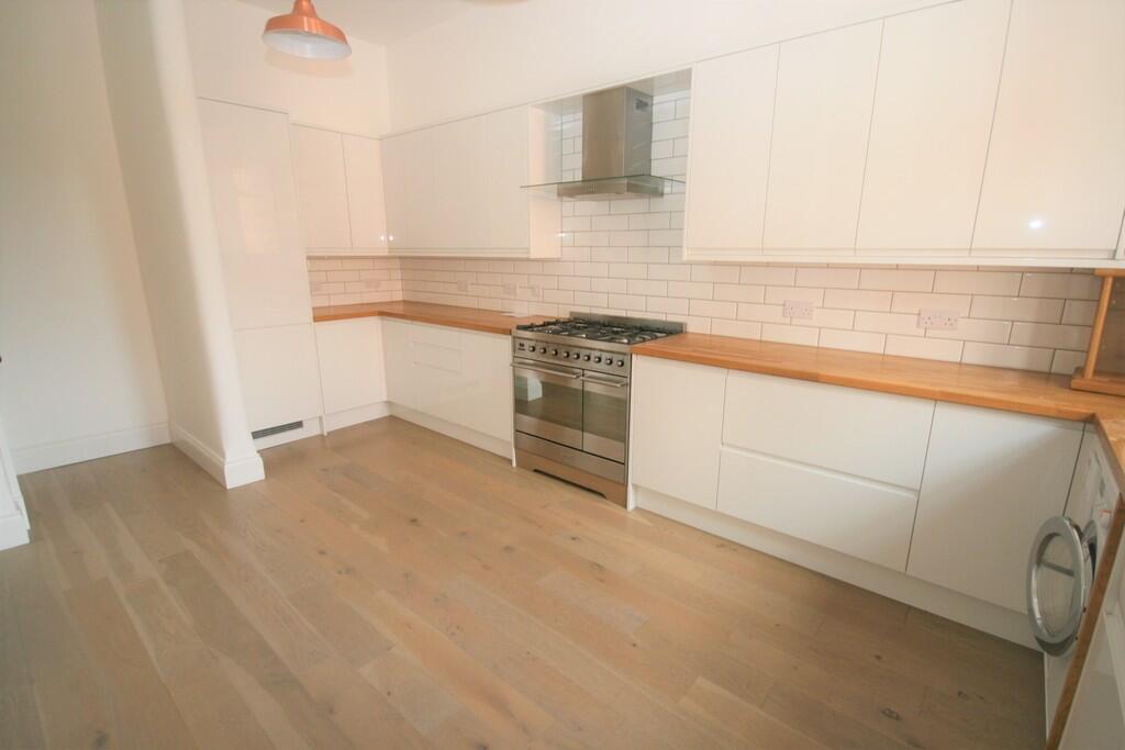 Apartment in Glasgow - View 5