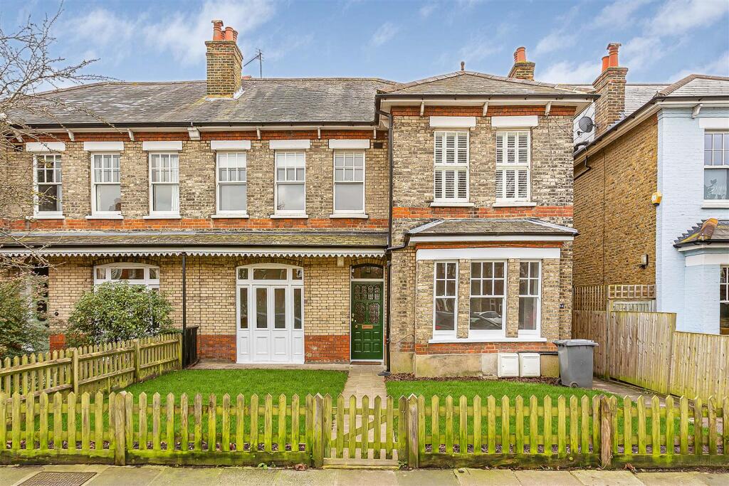 Apartment in London, Mortlake - View 3