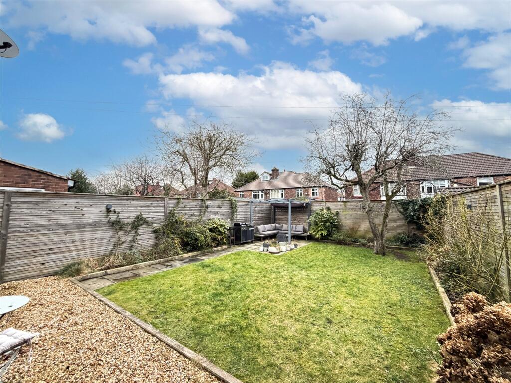 635 Wilmslow Road photo 2