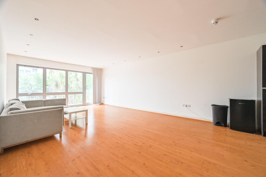 Apartment in London - View 2