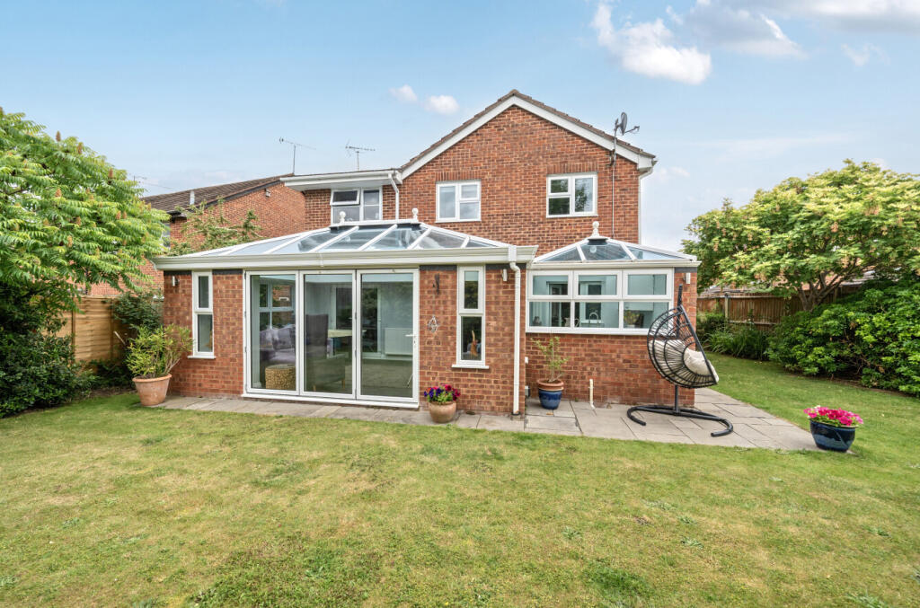 Main image of property: Ruby Close, Wokingham, Berkshire