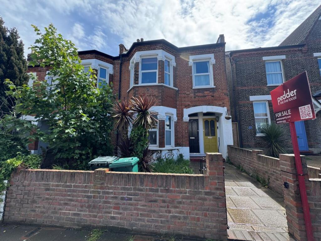 Main image of property: 85A Marlow Road, London, SE20 7XR