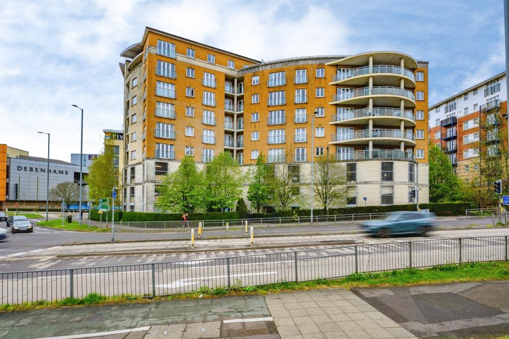 Main image of property: Selden Hill, Hemel Hempstead