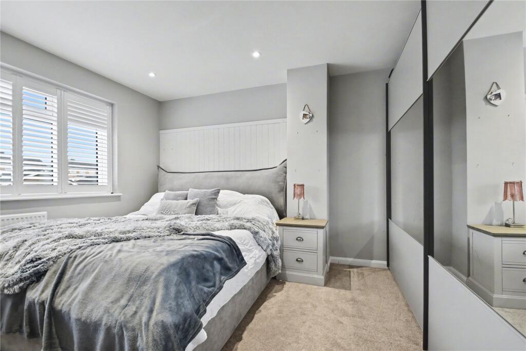 Courtland Close, Worcester, Worcestershire, WR3 photo 4