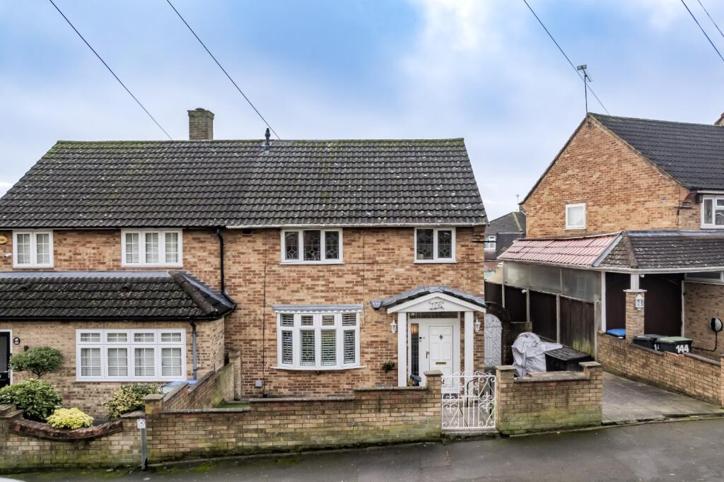 Main image of property: Grosvenor Drive, Loughton, IG10