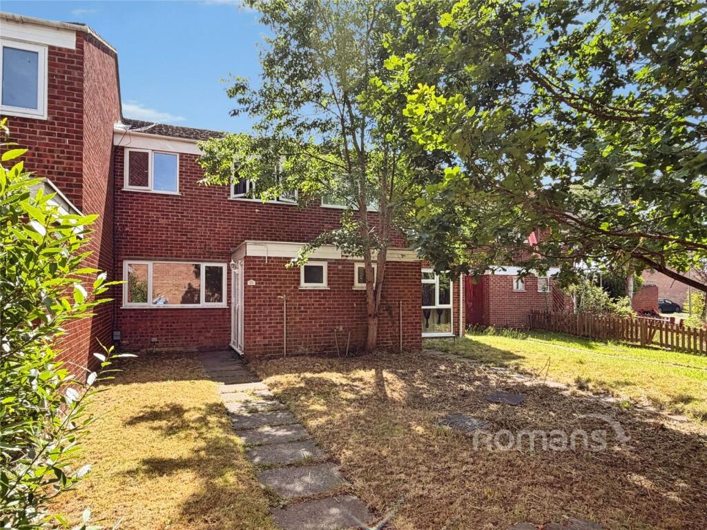 Main image of property: Pinewood Park, Farnborough, Hampshire