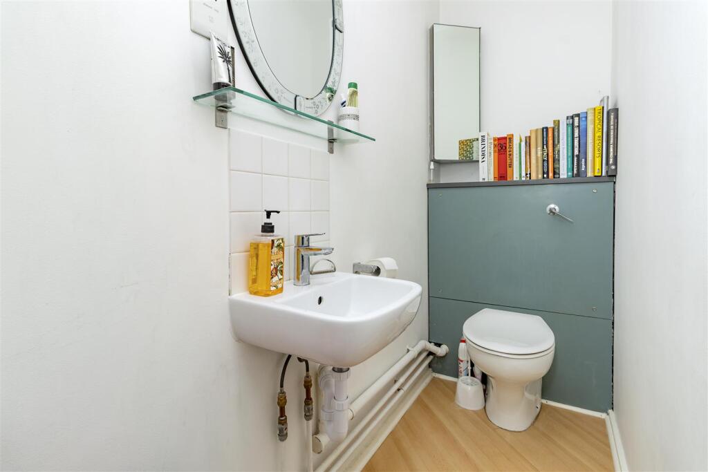 2 bedroom house for rent