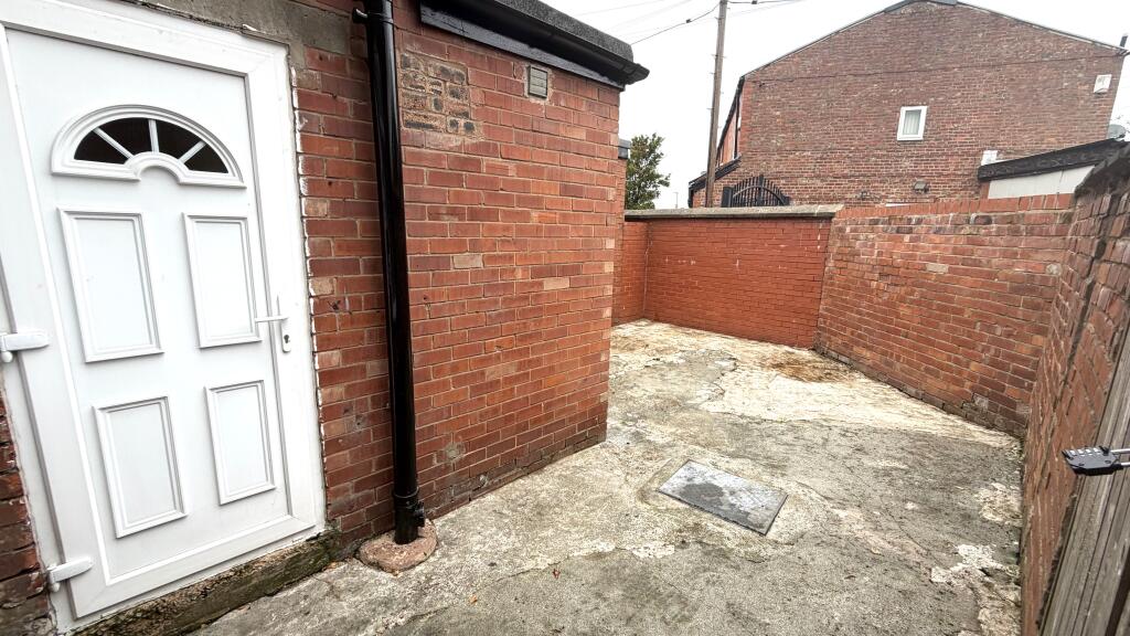 House in Manchester, Greater Manchester - View 5
