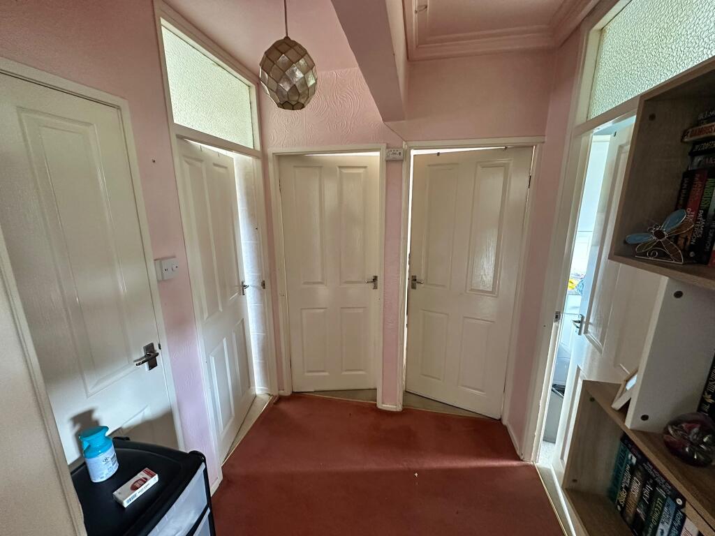 Apartment in Bradford, West Yorkshire - View 5
