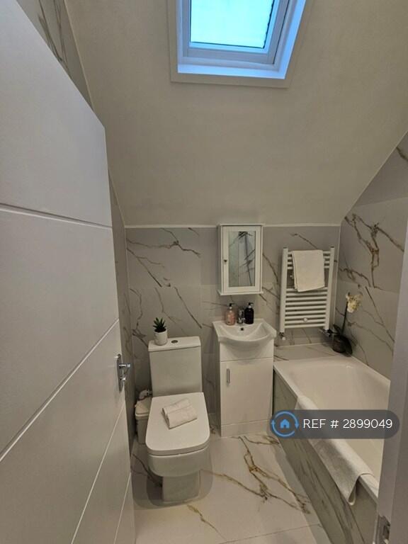 3 bedroom flat for rent