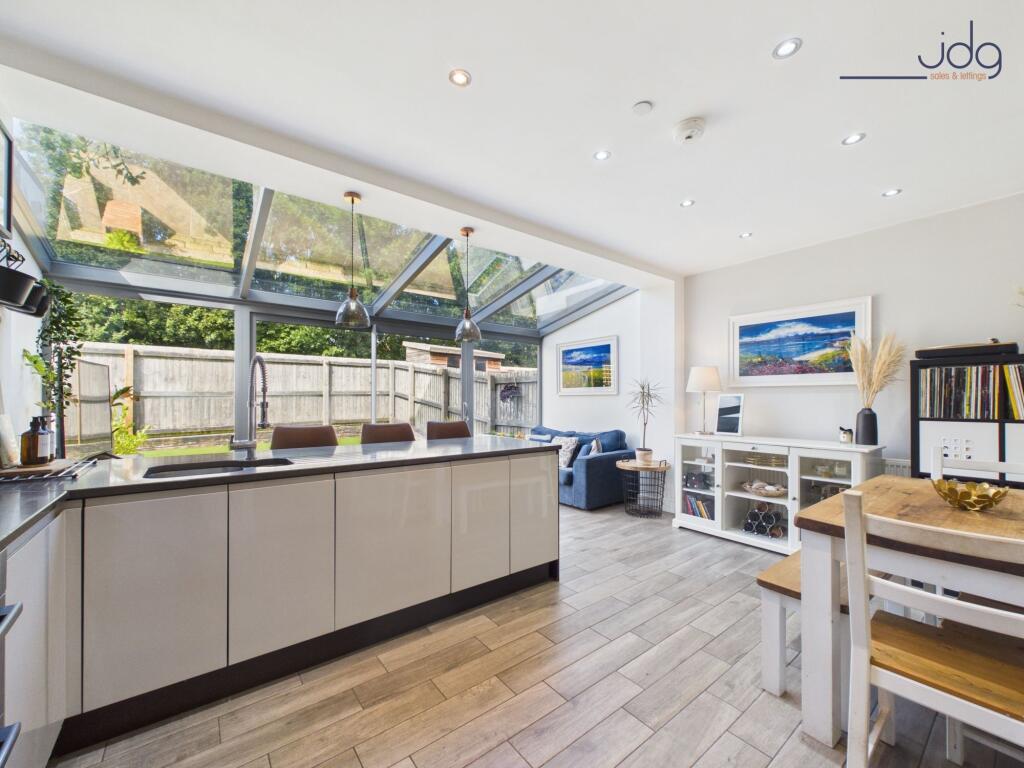 House in Halton - View 3