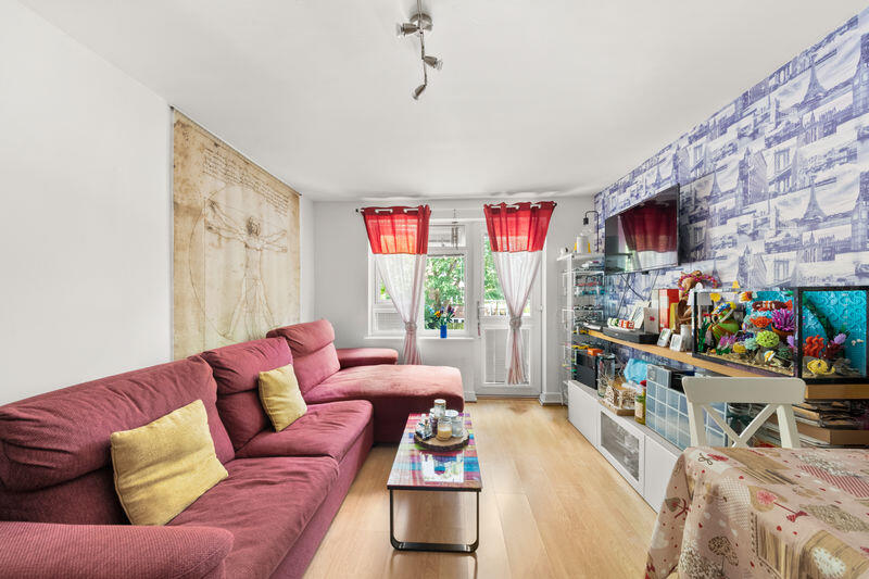 Apartment in London - View 5