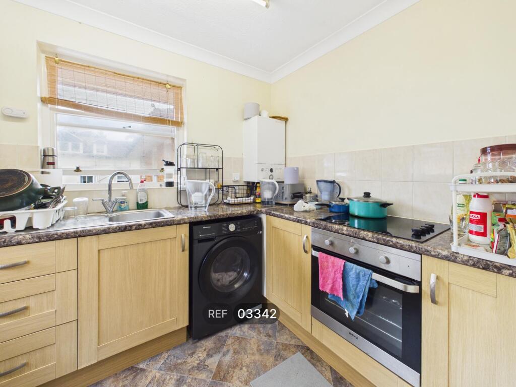 Apartment in Brighton, Withdean - View 4