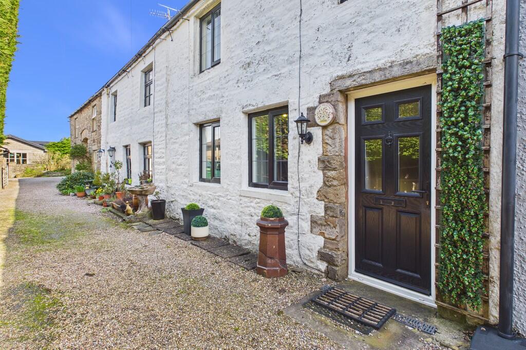 Main image of property: Sunny Nook, Hornby Road, Wray, LA2 8QN 