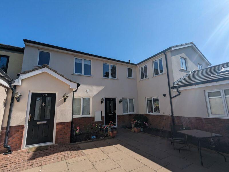 Main image of property: To Rent - Zetland Street, Southport - Two Bedroom Apartment