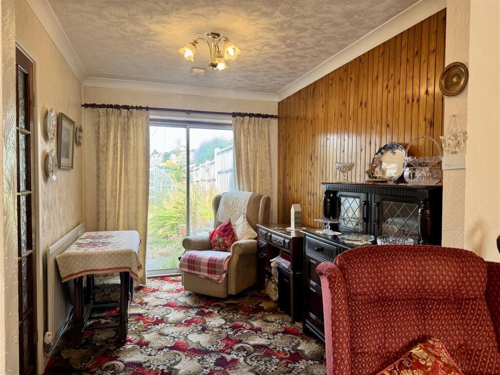 House in Dudley, West Midlands - View 5