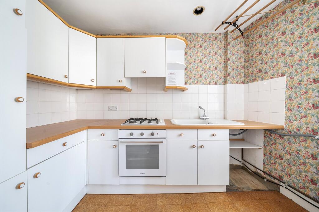 Apartment in Bath - View 4