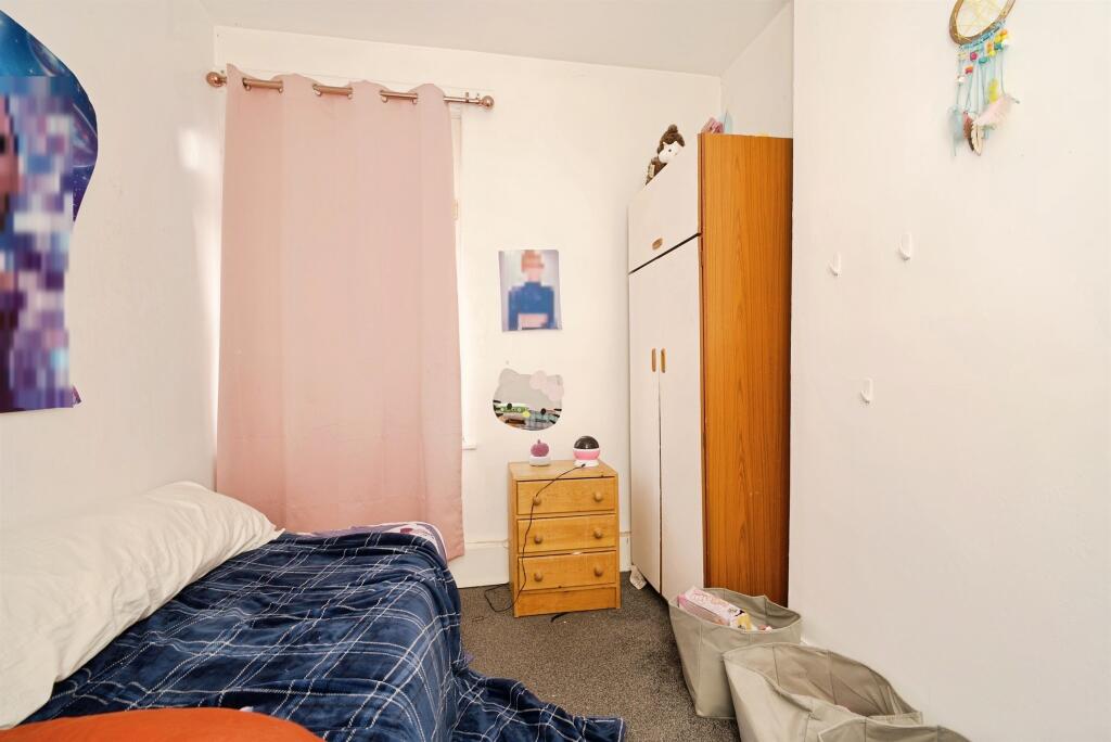 House in Barnsley, South Yorkshire - View 6