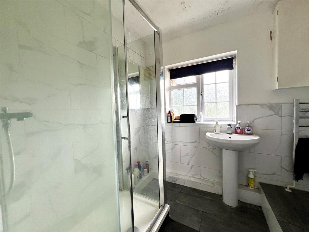 Ashenden Road, Guildford, Surrey, GU2 - More