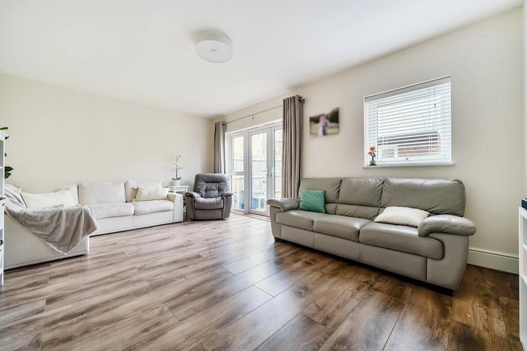 House in Kingston upon Thames - View 2