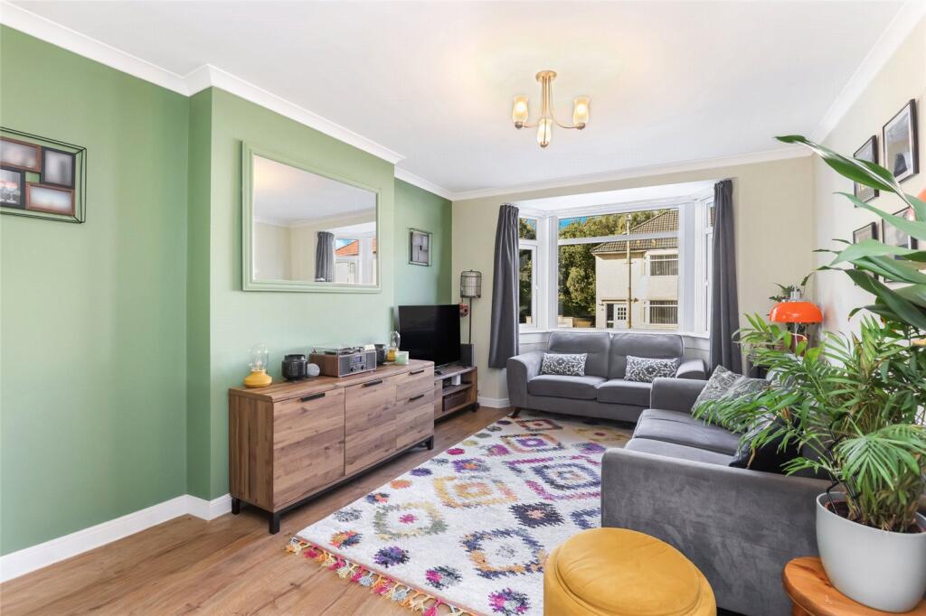 House in Glasgow - More