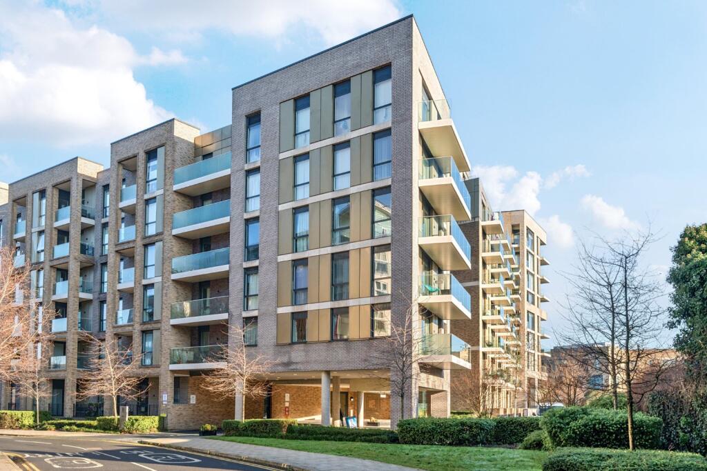 Main image of property: Queenshurst Square, Kingston Upon Thames, Surrey, KT2