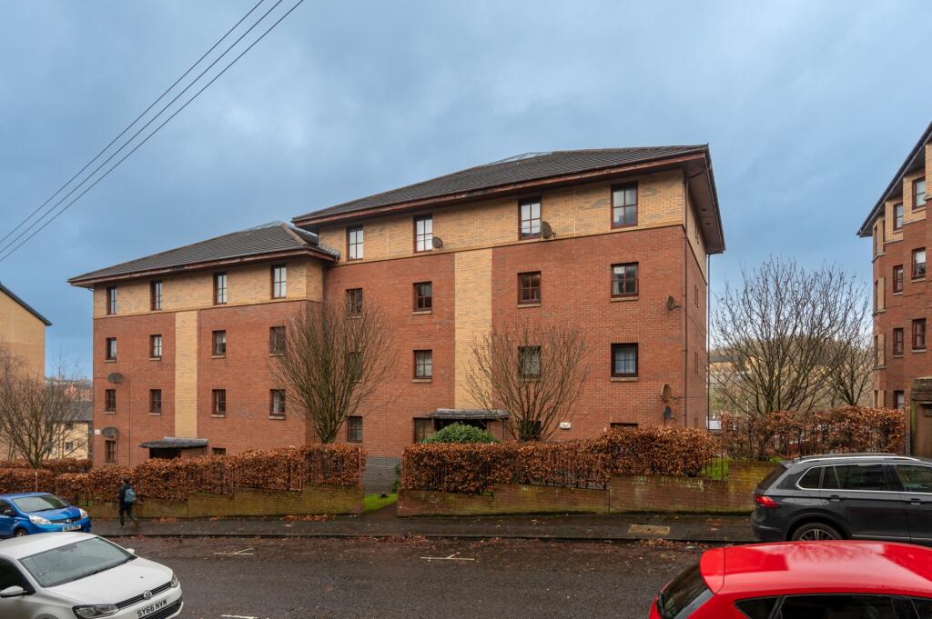 Main image of property: Oban Drive, Flat 2-1, North Kelvinside, Glasgow , G20 6AF