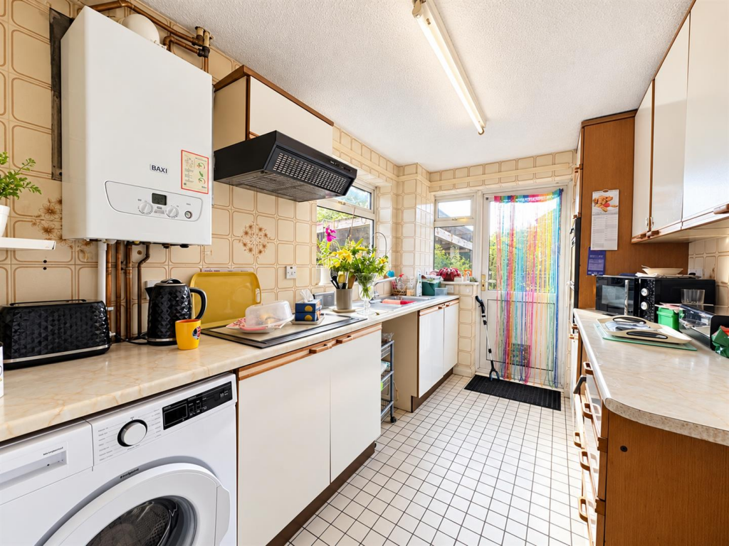 Broom Grove, Knebworth photo 2