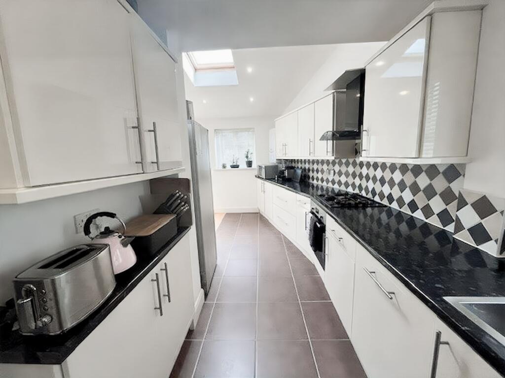 House in Harrow - View 5