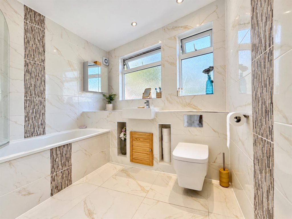 Apartment in Brixham, Parkham Hill - View 4