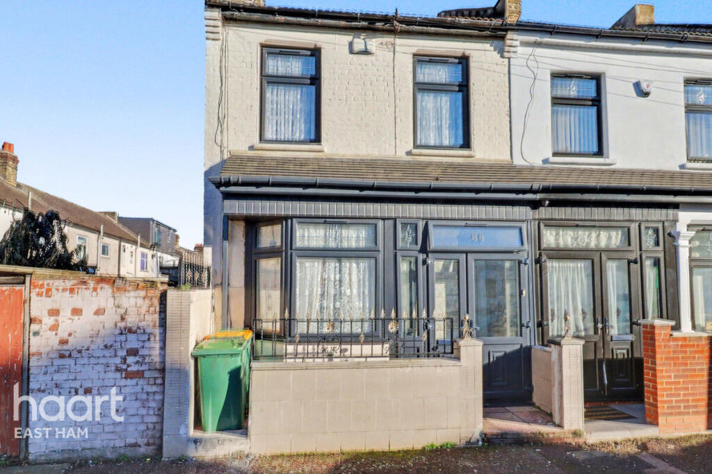 Main image of property: St Olaves Road, London